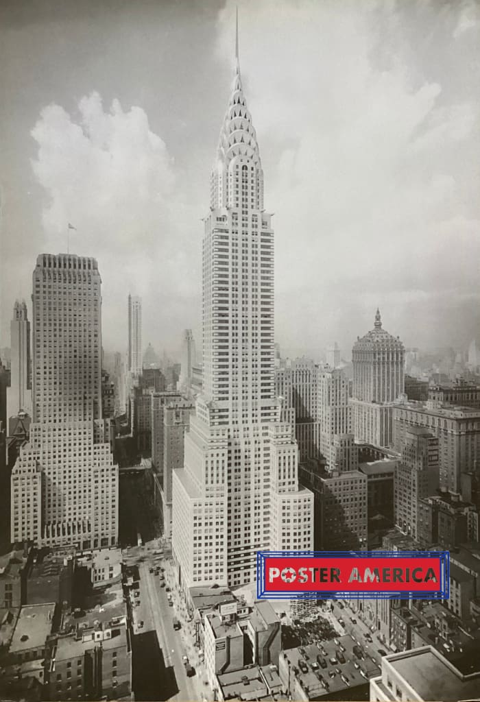 Load image into Gallery viewer, The Empire State Building Black &amp; White Vertical Shot Vintage Poster 24 X 34.5
